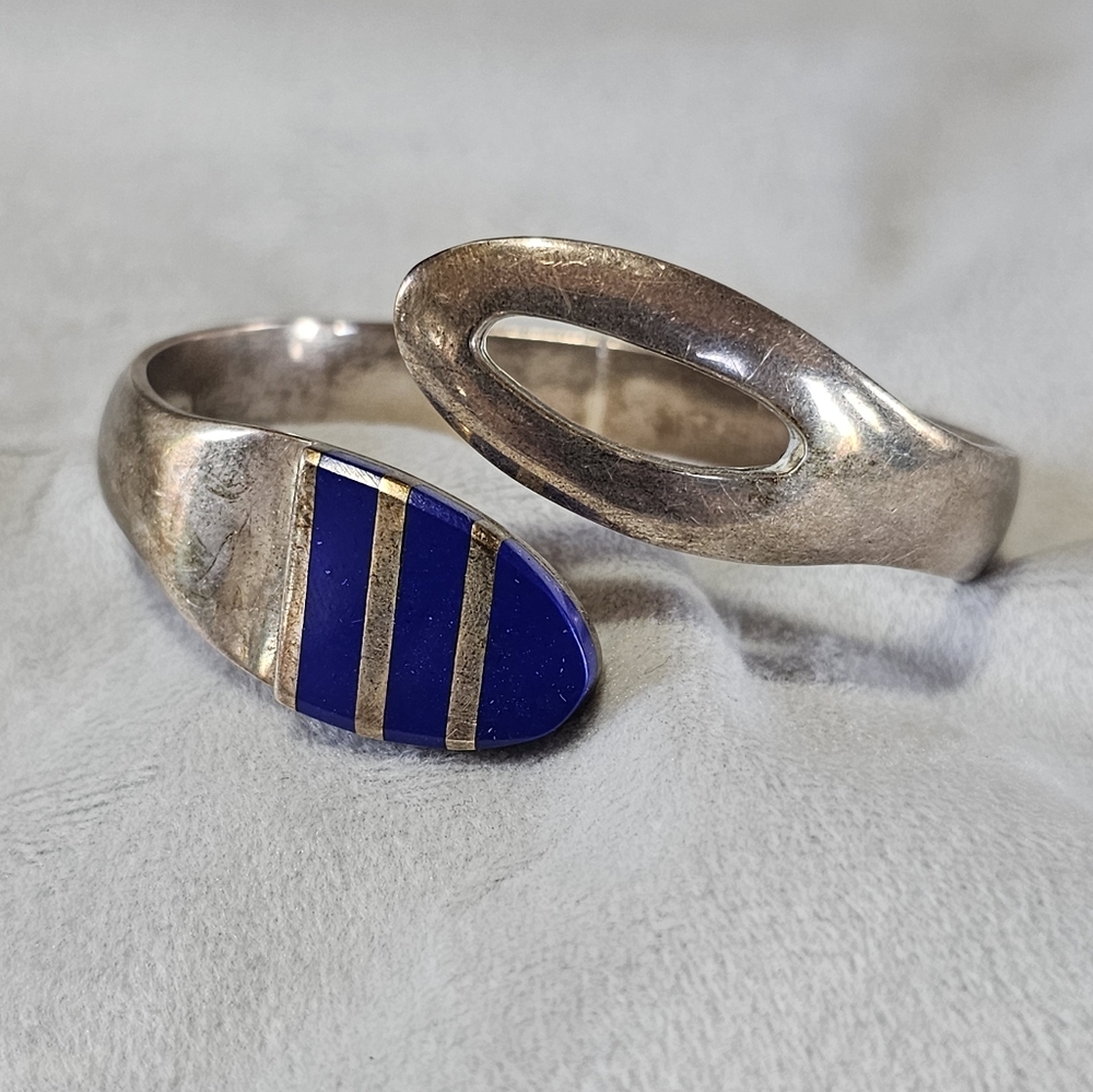 Sterling Silver Mexico Lapis Open Clasp Bangle